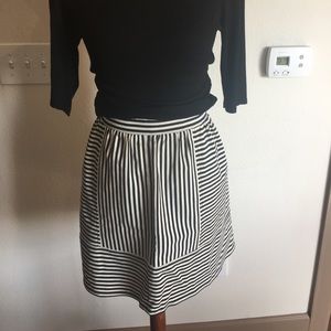 Madewell super flattering high waisted skirt